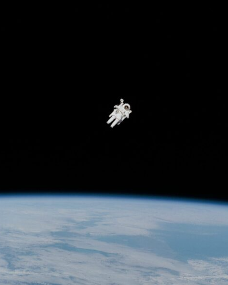 Spacewalk Tanpa Tali